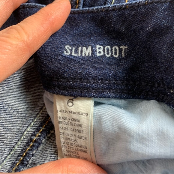 American Eagle Slim Boot Cut Jeans, dark wash, size 6, excellent condition! - Picture 4 of 10